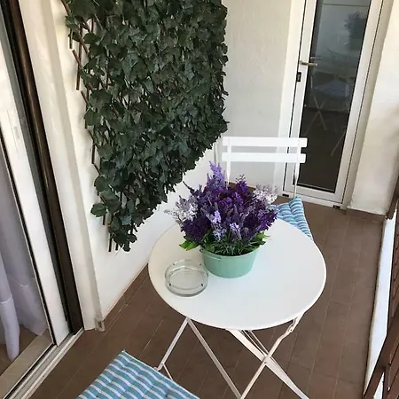 Διαμέρισμα Unique In Near The Beach! Λουτράκι